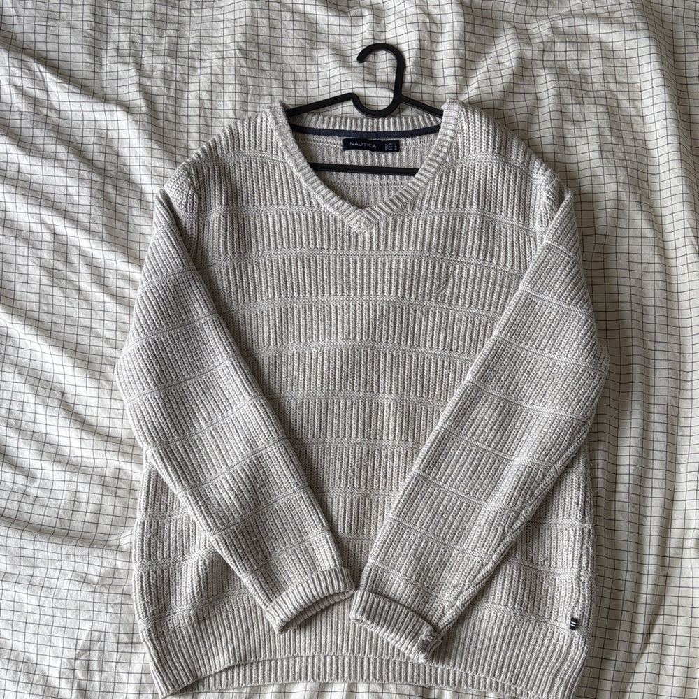 Nautica Men’s Cream Textured V-Neck Sweater